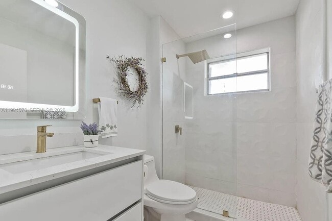 Building Photo - 518 Woodgate Cir