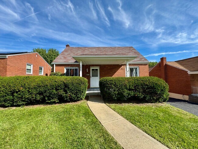 Building Photo - 1076 Thornwood Dr