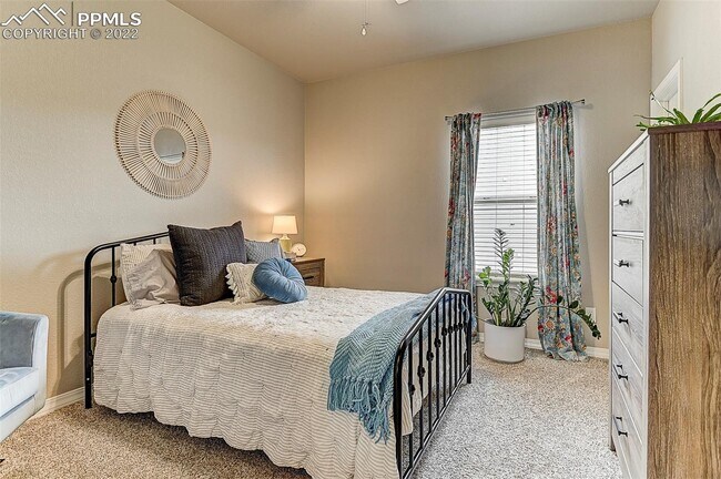 Building Photo - 5 BED, 3 BATH, 3 CAR!! Amazing location in Monument, INCREDIBLE views!