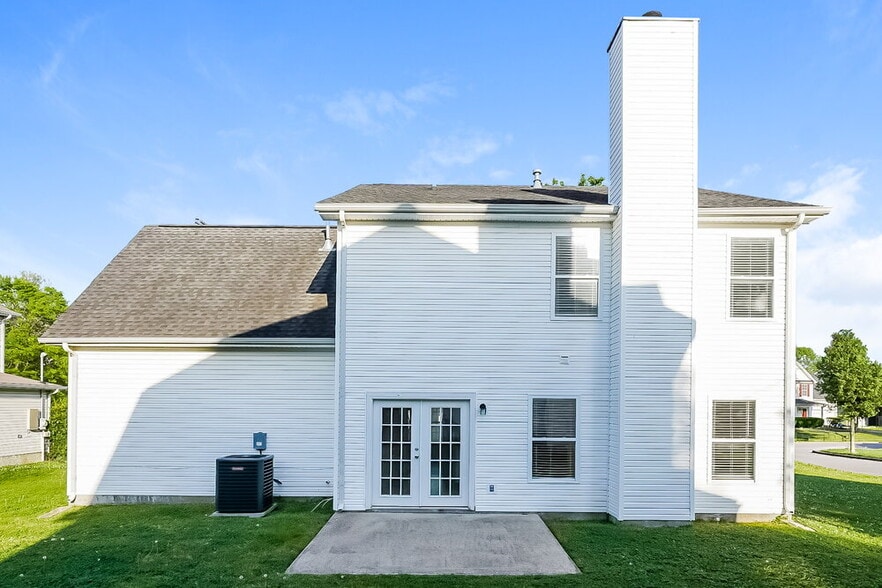 Building Photo - 2136 Blake Dr