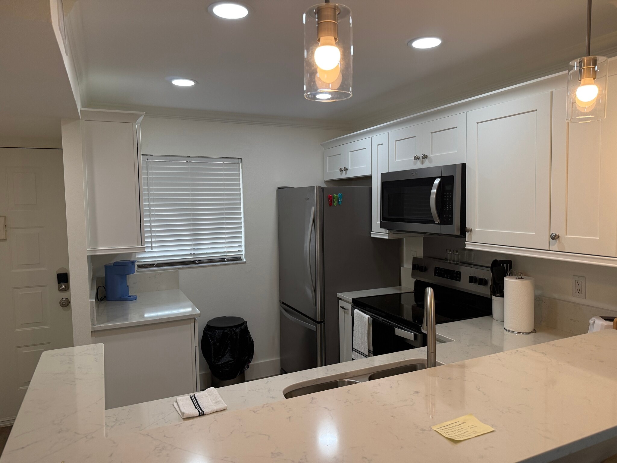 Building Photo - 401 Airport Ave E