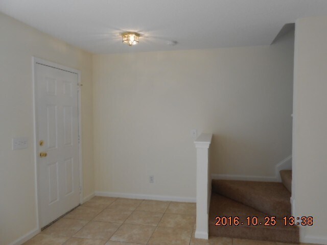 Building Photo - Three bedroom Town House in The Farm at Buckwalter