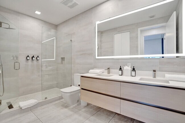 Building Photo - 1220 17th St