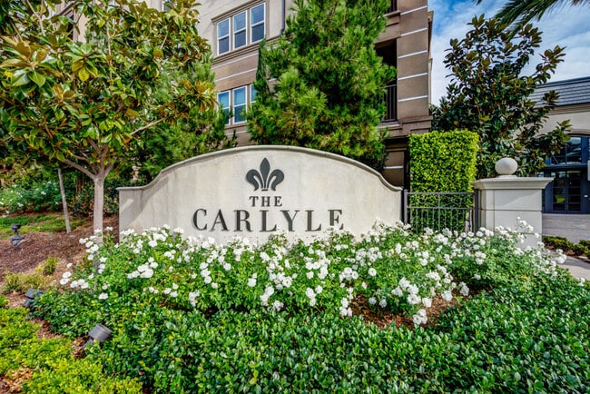 Building Photo - The Carlyle