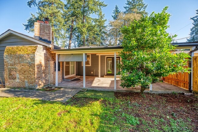 Building Photo - Lakewood Rambler 3 bedroom + Bonus