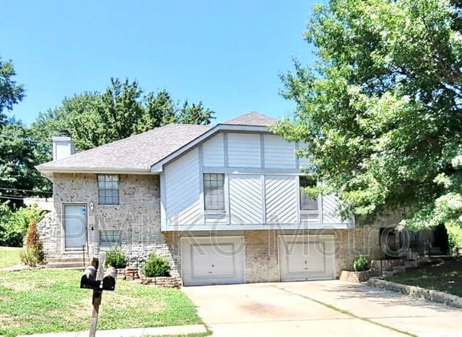 Primary Photo - 7826 E 130th Ct