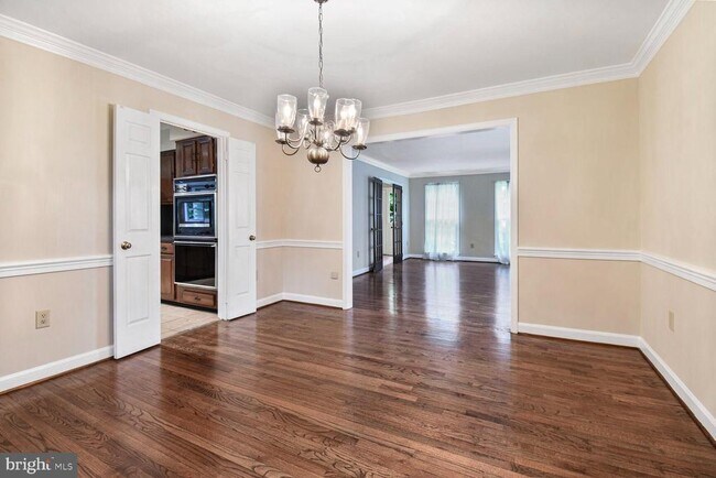 Building Photo - 8217 Lochinver Ln