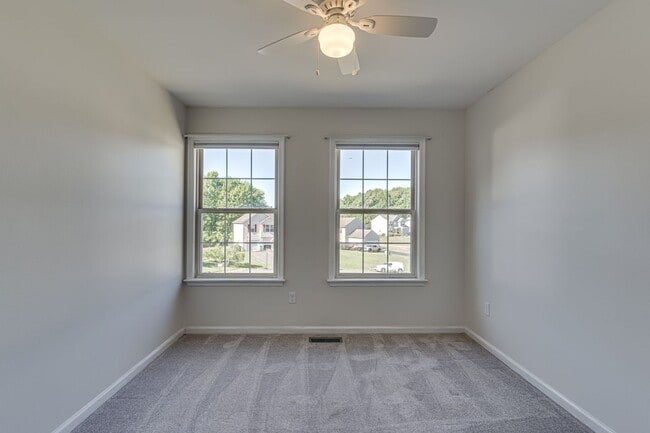 Building Photo - Gorgeous Single Family Home on a Cul-de-Sac!