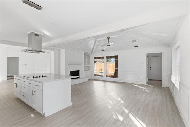 Building Photo - 18516 Featherwood Dr