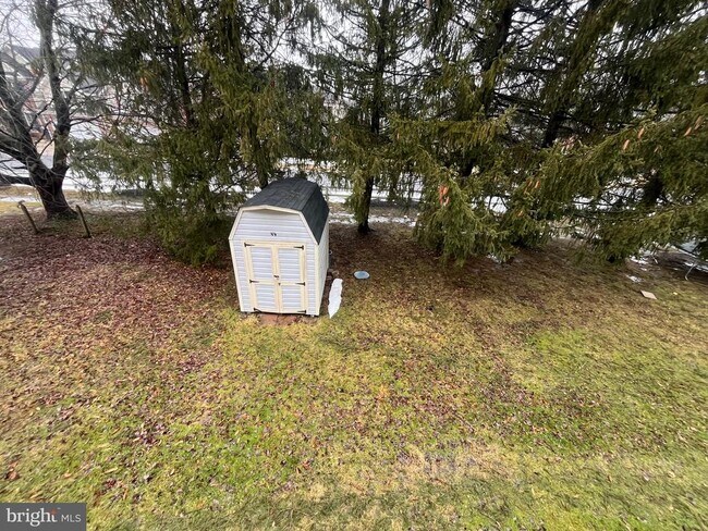 Building Photo - 2212 Historic Dr