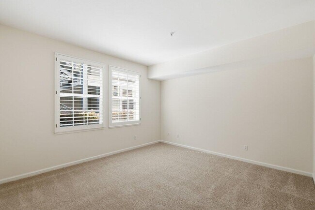 Building Photo - 880 Meridian Bay Ln