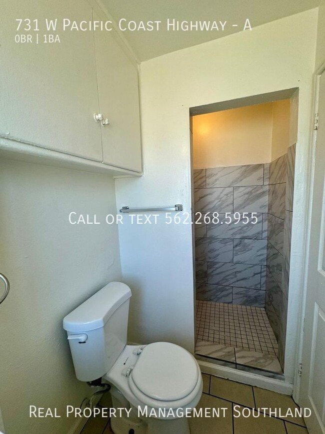 Building Photo - Beautifully Renovated Studio Apartment for...