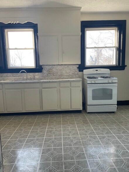 Building Photo - 3421 Trimble Ave