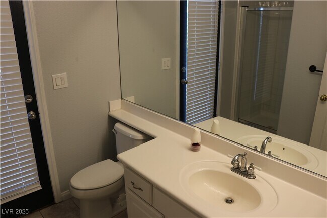 Building Photo - 3733 Deer Flats St