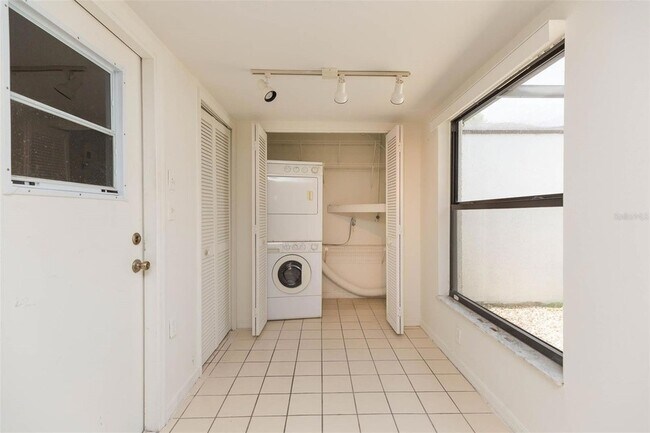 Building Photo - 7707 Rockville Ct