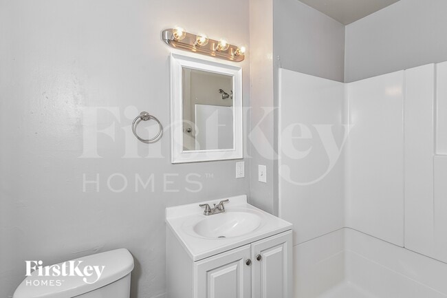 Building Photo - 1801 Canosa Ave