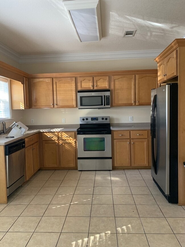 Building Photo - 408 Bradwell St