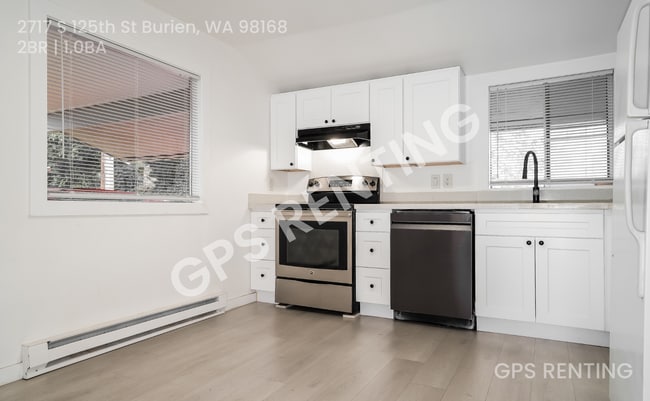 Building Photo - 2717 S 125th St