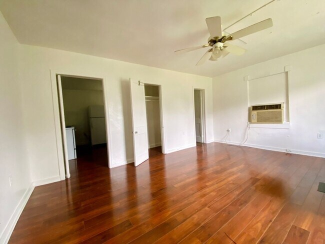 Building Photo - 1209 Hercules St
