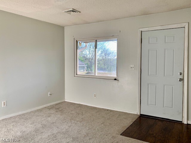 Building Photo - 2047 20th St SW