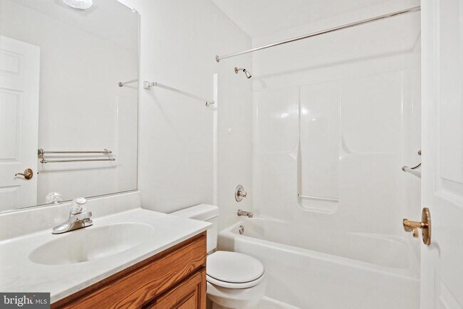 Building Photo - 3109 Nestling Pne Ct