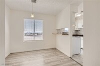 Building Photo - 716 Pensacola Ln