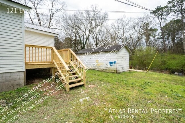 Building Photo - 121 Linwood St