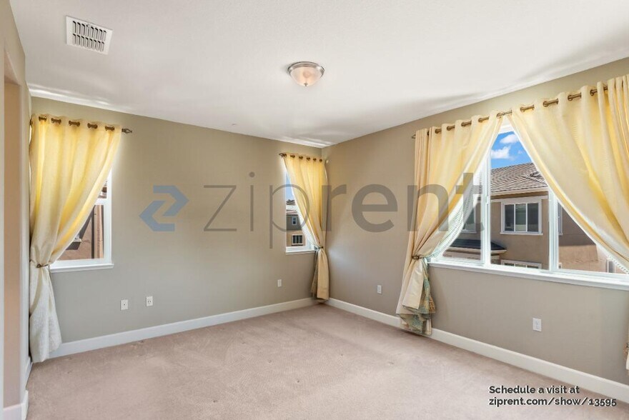 Building Photo - 5823 Brandon Ct