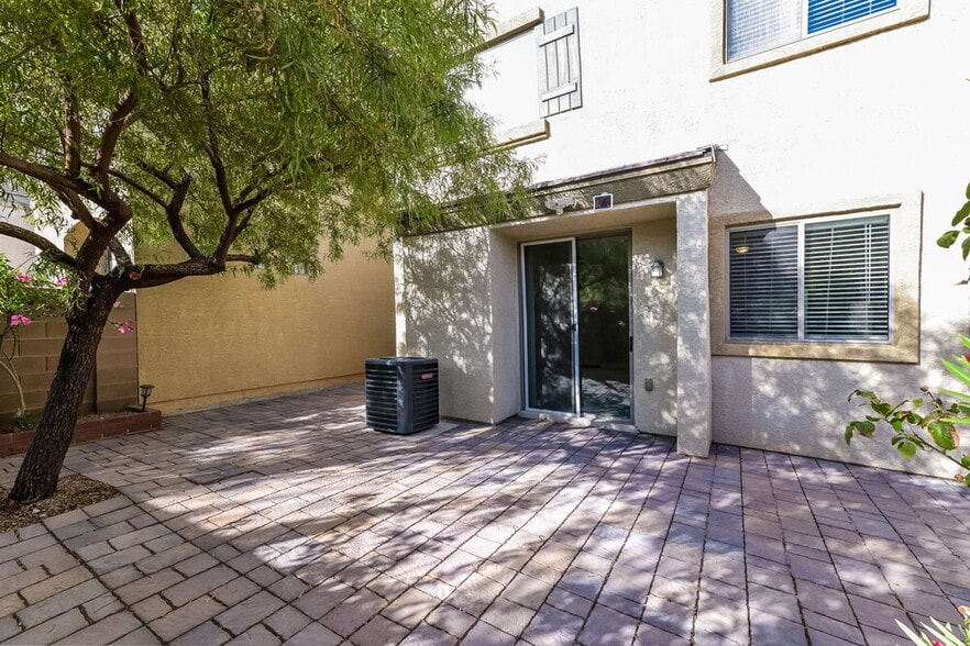 Building Photo - 8273 Harvest Spring Pl