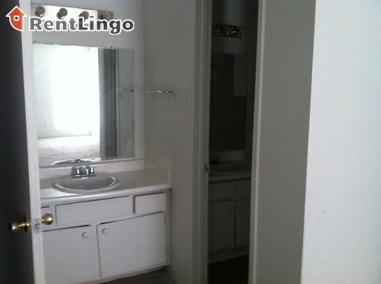 Primary Photo - 12951 Briar Forest Dr