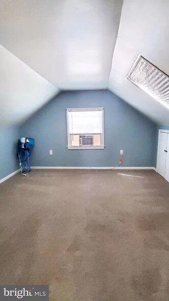 Building Photo - 10 Ranchwood Dr