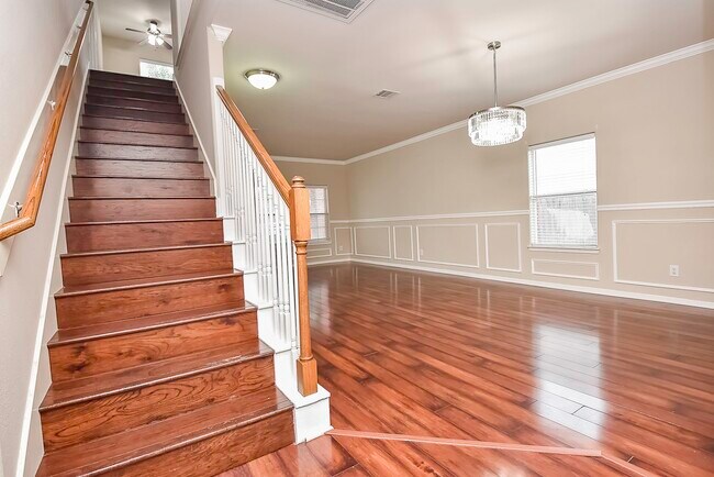 Building Photo - 407 Stream Mill Ln