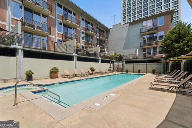 Building Photo - 640 Glen Iris Dr NE