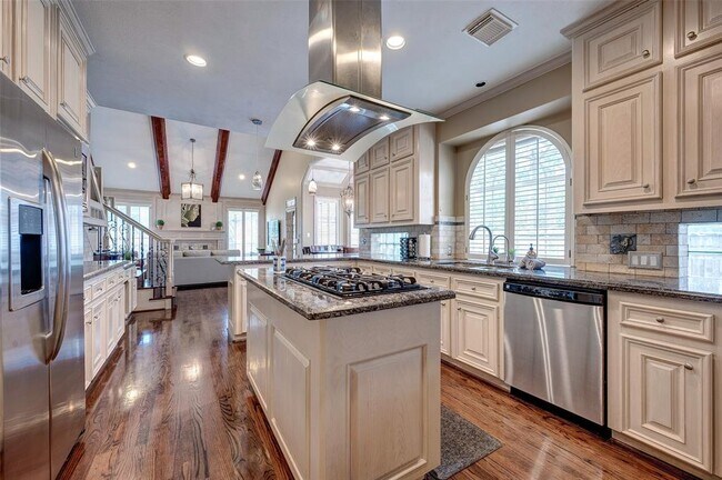 Building Photo - 618 Timber Cir