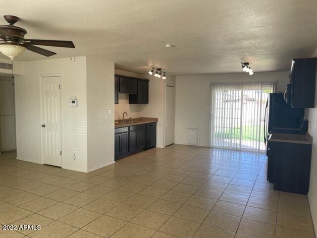 Building Photo - 14017 N 48th Ave