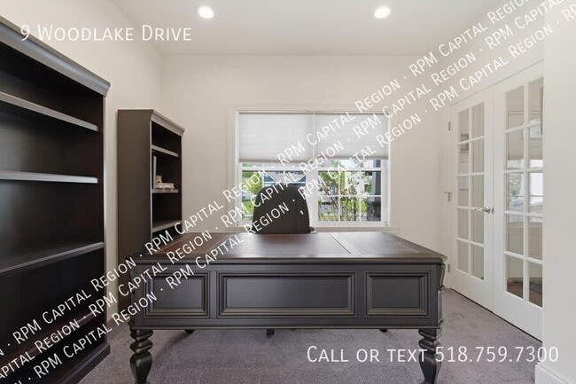 Building Photo - 9 Woodlake Dr
