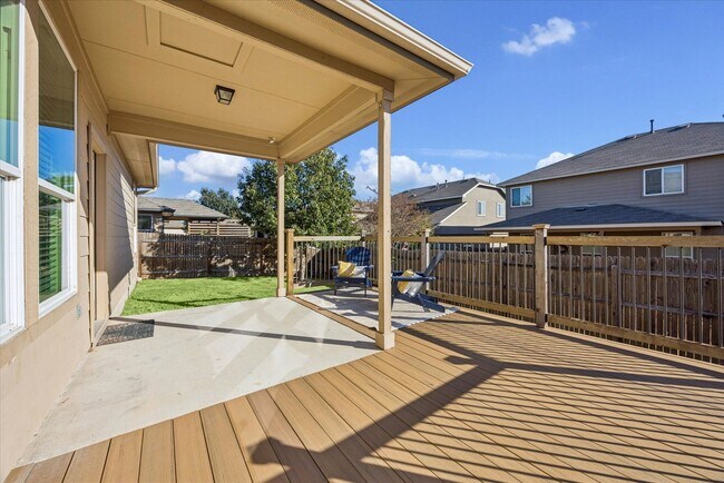 Building Photo - 4 bd/2.5 ba in Pflugerville ready for move in!