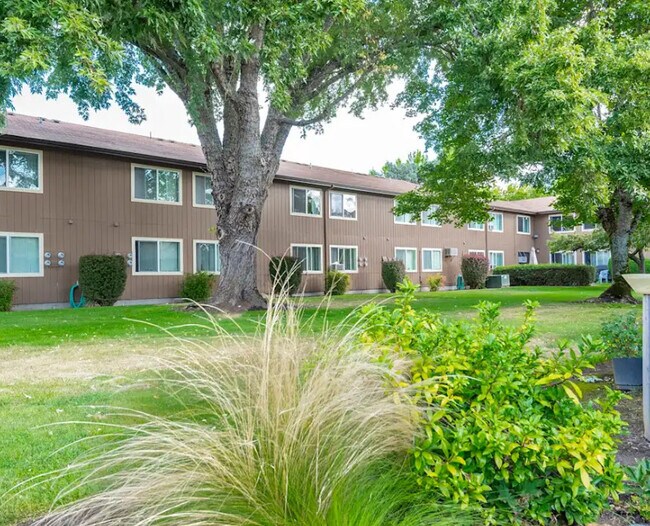 Building Photo - Millwood Manor