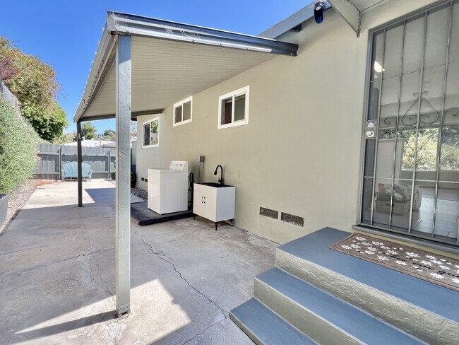 Building Photo - 604 Pennsylvania Ave