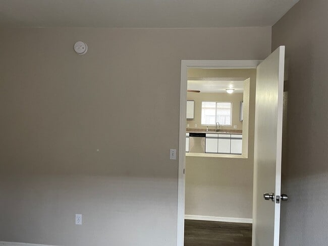 Building Photo - Rita Ranch Charmer 3Bdm 2Ba home, availabl...