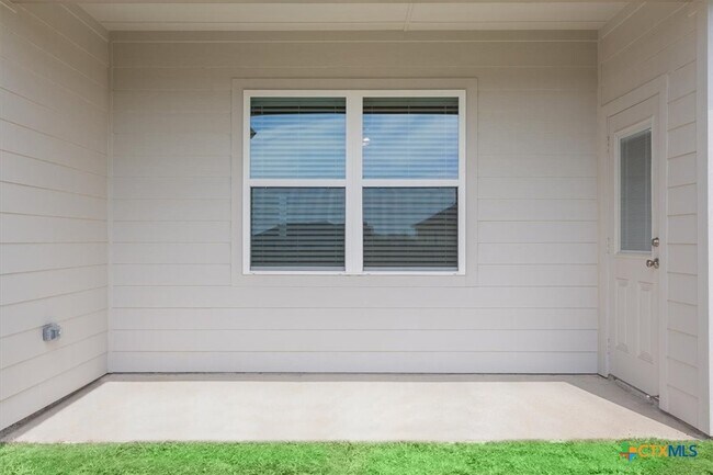 Building Photo - 8623 Chena Rdg Dr