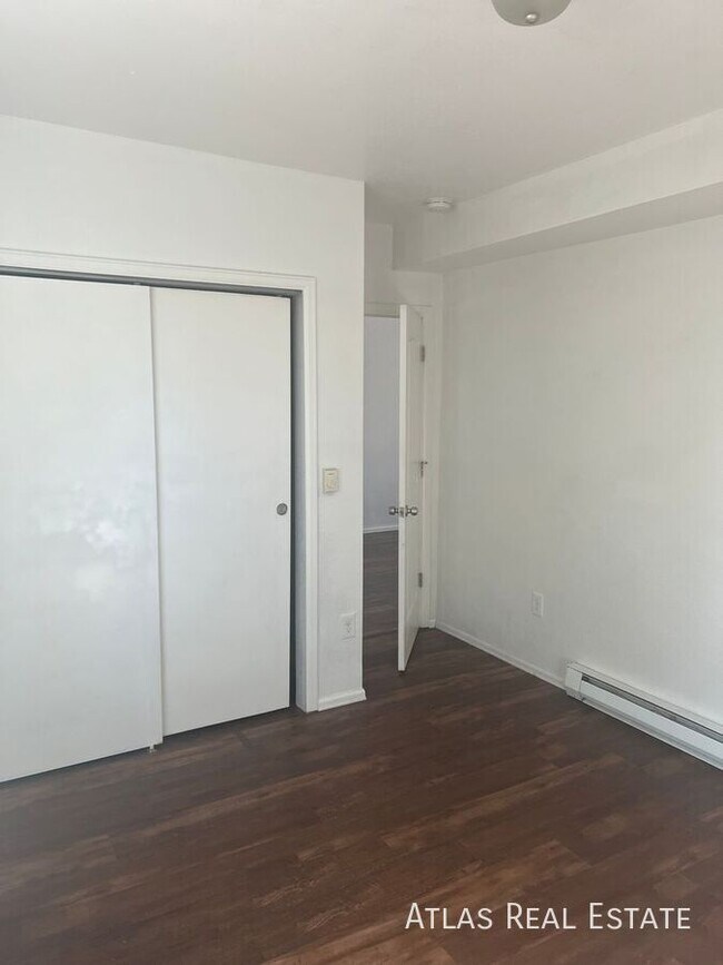 Building Photo - 236 W Iowa Ave