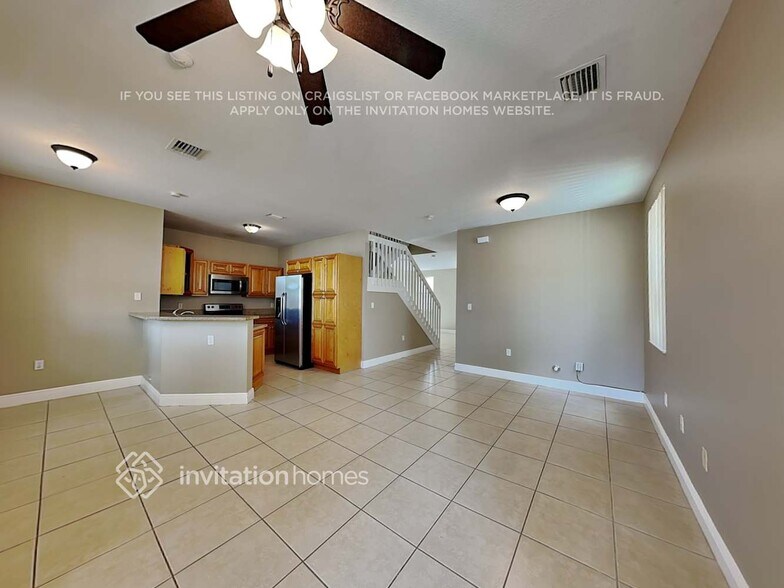 Building Photo - 3830 SW 69th Ave