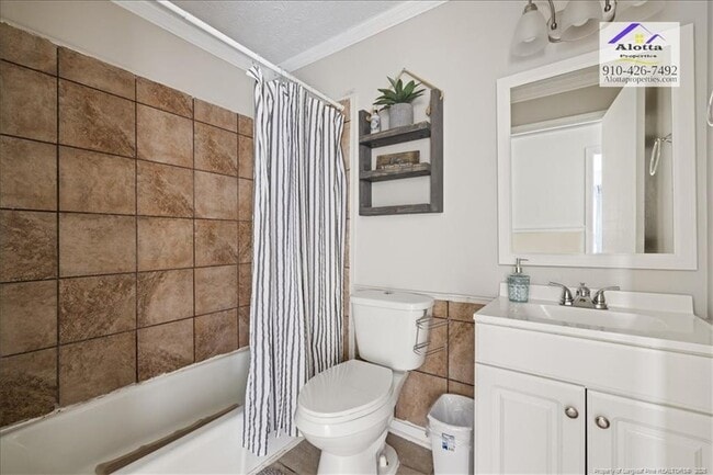 Building Photo - 743 Rustland Dr