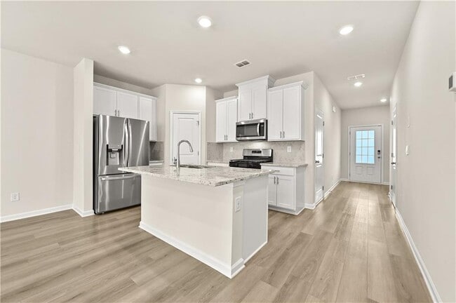 Building Photo - 3635 Shore Wood Ave