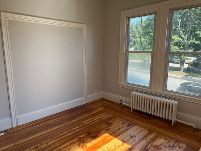 Building Photo - 34 Birch St