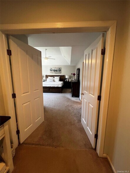 Building Photo - 6 Kara Ct