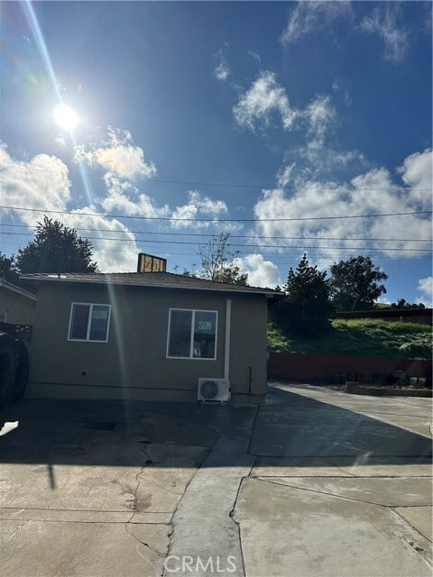 Building Photo - 1564 W Phillips Blvd