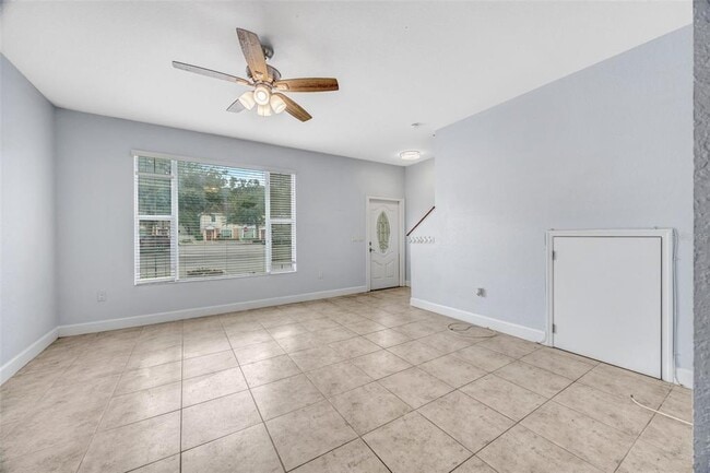 Building Photo - 143 Alexander Woods Dr