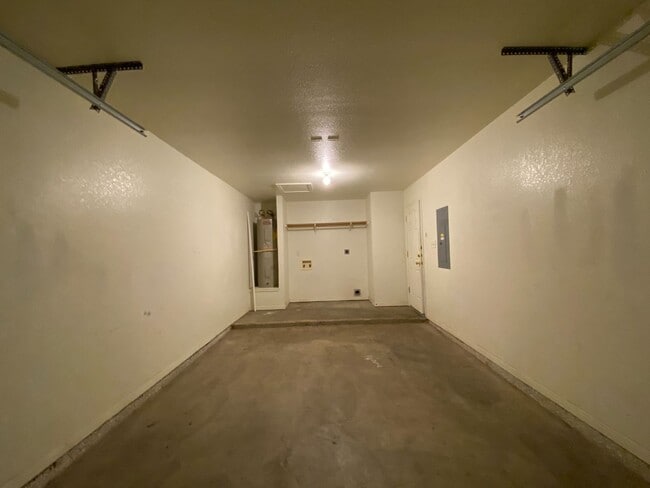 Building Photo - 108 Castellon Ct